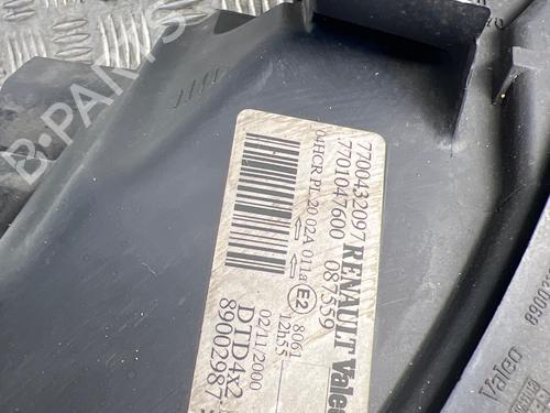 Used Right headlight Right headlight RENAULT SCÉNIC I MPV (JA0/1_, FA0_) 1.6 (JA00, JA16, JA15, JA19, JA1V, JA2B, JA2C, JA0B,... (107 hp) 39759837 39759837