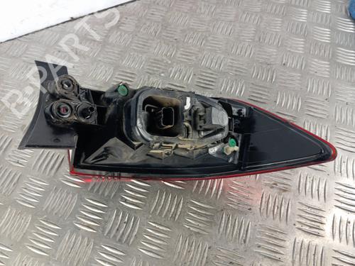 right-taillight-renault-clio-iv-bh_-2012-2013-2014-2015-2016-2017-2018-2019-2020-2021-34303552 main image