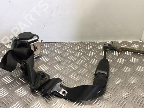 front-left-seatbelt-renault-megane-iv-hatchback-b9amn_-2015-34300368 main image