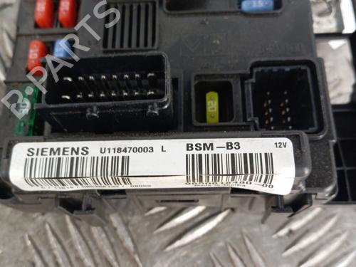 Used Fuse box Fuse box CITROËN XSARA PICASSO (N68) 1.6 HDi (90 hp) 34302490 34302490