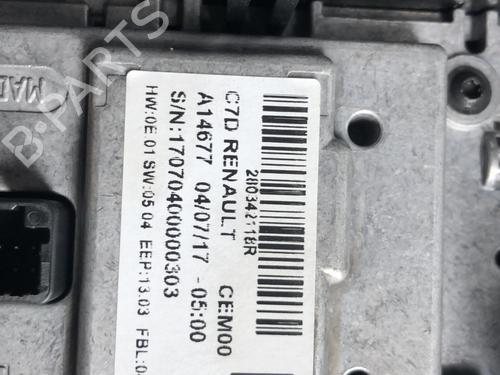 display-monitor-renault-kadjar-ha_-hl_-2015-34304890 main image