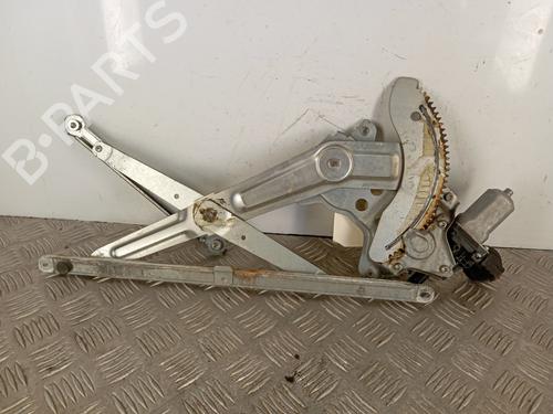 Rudehejsemekanisme Højre foran Rudehejsemekanisme Højre foran SUZUKI SWIFT III (MZ, EZ) 1.3 DDiS (RS413D) (69 hp) 34302623 34302623