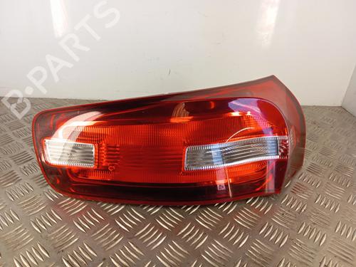 right-taillight-citroen-c4-picasso-ii-2013-34301630 main image