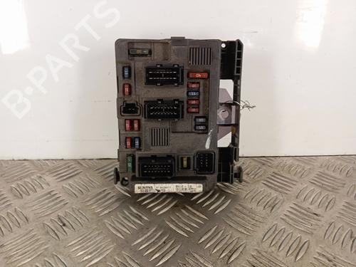 Used Fuse box Fuse box CITROËN C5 I (DC_) 2.0 HDi (DCRHZB, DCRHZE) (109 hp) 34301562 34301562