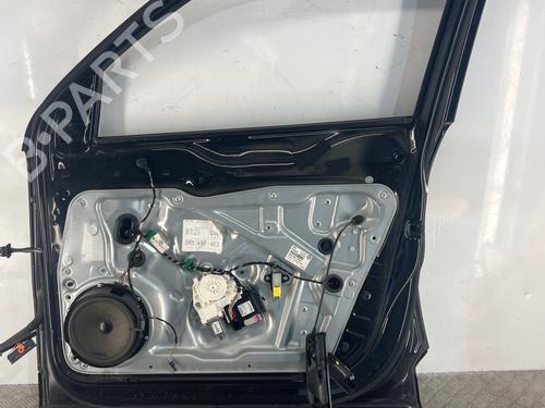 Used Right front door Right front door 39416615 39416615