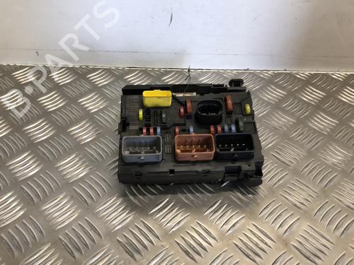 Used Fuse box Fuse box PEUGEOT 307 Break (3E) [2002-2009] 34300515 34300515