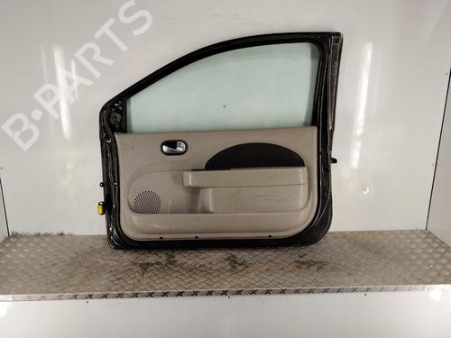 Porta anteriore destra Porta anteriore destra RENAULT TWINGO II (CN0_) 1.2 Turbo (CN0C, CN0F) (100 hp) 39724466 39724466