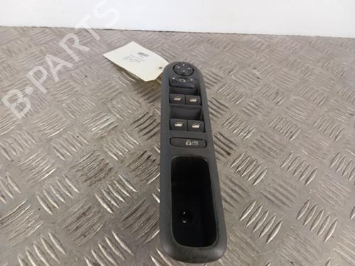 Used Left front window switch Left front window switch PEUGEOT 5008 (0U_, 0E_) 1.6 HDi (114 hp) 34302318 34302318