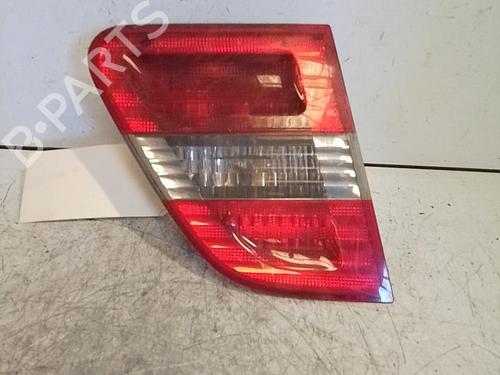 Feu de coffre gauche Feu de coffre gauche MERCEDES-BENZ B-CLASS Sports Tourer (W245) B 180 CDI (245.207) (109 hp) 34297089 34297089