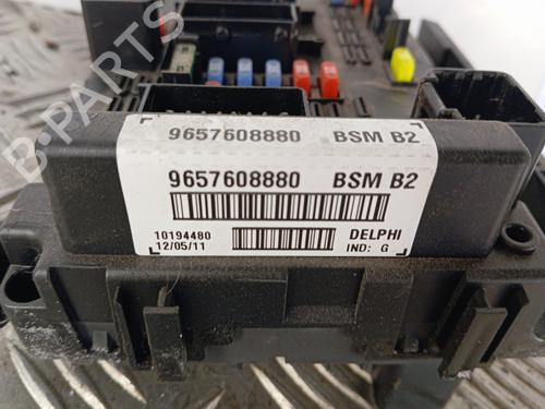 Used Fuse box Fuse box PEUGEOT 206+ (2L_, 2M_) 1.1 (60 hp) 34301620 34301620