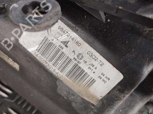 Phare droit Phare droit CITROËN C3 I (FC_, FN_) 1.4 HDi (68 hp) 39897588 39897588