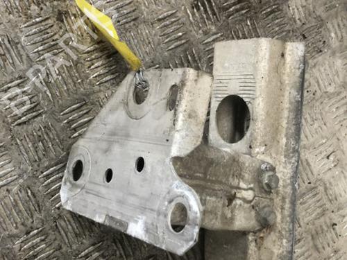 Used Front bumper reinforcement Front bumper reinforcement RENAULT MODUS / GRAND MODUS (F/JP0_) 1.5 dCi (FP0E, JP0E) (65 hp) 34299331 34299331