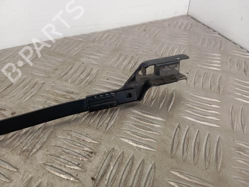 Used Front windshield wiper arm Front windshield wiper arm 34302636 34302636