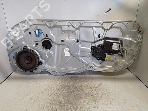 Lève-vitre avant droit Lève-vitre avant droit VOLVO C30 (533) D5 (180 hp) 34296998 34296998