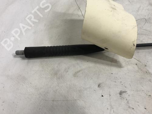 Used Antenna/Base Antenna/Base RENAULT TWINGO I (C06_) 1.2 16V (C06C, C06D, C06K) (75 hp) 34299788 34299788