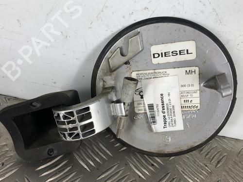 Used Fuel flap Fuel flap OPEL ZAFIRA A MPV (T98) 2.0 DI 16V (F75) (82 hp) 34302183 34302183