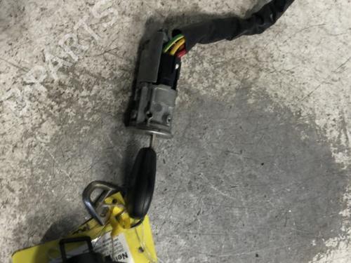 ignition-barrel-dacia-duster-hs_-2010-2011-2012-2013-2014-2015-2016-2017-2018-34299405 main image