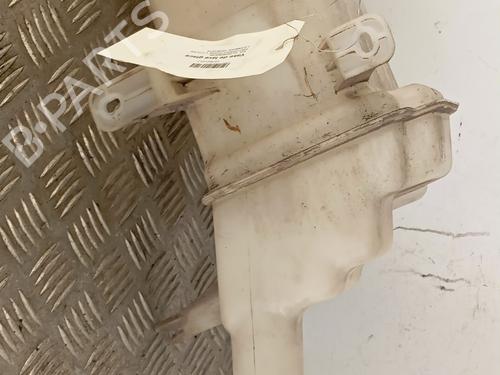 windscreen-washer-tank-kia-pro-ceed-jd-2013-2014-2015-2016-2017-2018-36556128 main image