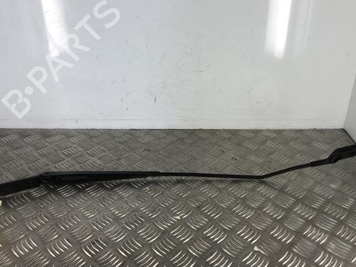 Used Front windshield wiper arm Front windshield wiper arm FORD PUMA (J2K, CF7) 1.0 EcoBoost (125 hp) 34300901 34300901
