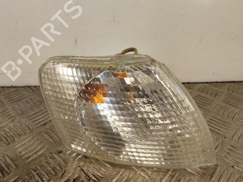 Used Right front indicator Right front indicator 37000083 37000083