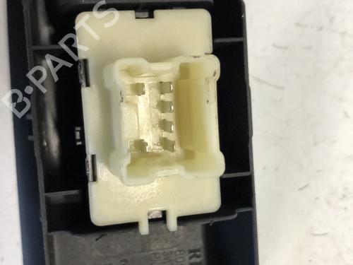 Used Right front window switch Right front window switch RENAULT CLIO IV (BH_) 1.5 dCi 75 (75 hp) 34300102 34300102