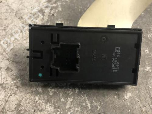 right-front-window-switch-opel-astra-j-p10-2009-2010-2011-2012-2013-2014-2015-2016-34298842 main image