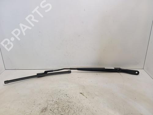 Used Front windshield wiper arm Front windshield wiper arm 34299699 34299699