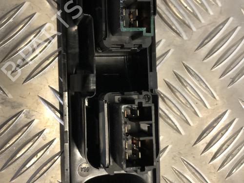 Used Left front window switch Left front window switch PEUGEOT 307 (3A/C) 1.6 16V (109 hp) 34300527 34300527