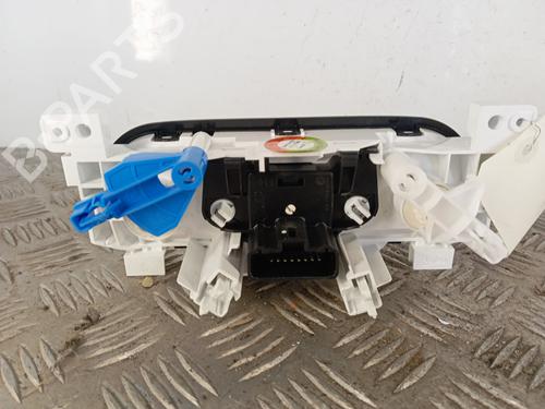 Used Climate control Climate control NISSAN NV300 Van (X82) 2.0 dCi 120 (120 hp) 34302557 34302557