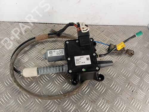 Used Electric handbrake Electric handbrake PEUGEOT 3008 I MPV (0U_) 1.6 HDi (112 hp) 34303561 34303561