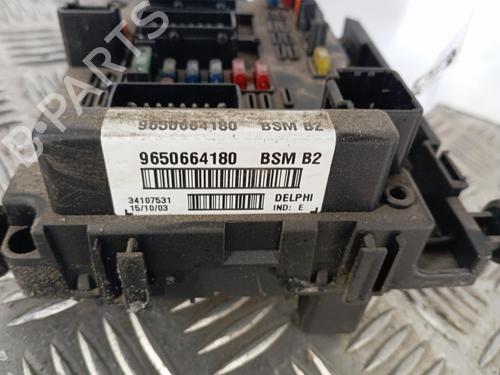 Used Fuse box Fuse box 34301657 34301657