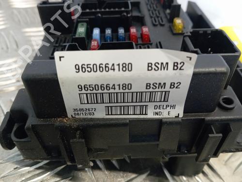 Used Fuse box Fuse box 34300263 34300263