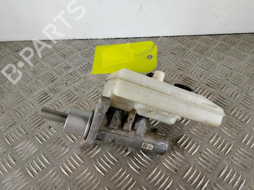 Used Brake master cylinder Brake master cylinder RENAULT MASTER III Van (FV) 2.3 dCi 150 FWD (FV0F, FV03, FV09) (150 hp) 40177662 40177662