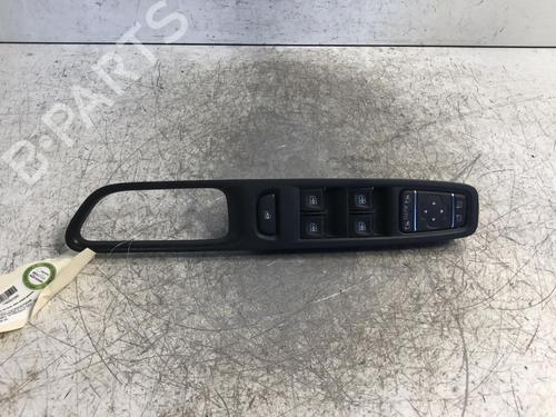 Used Left front window switch Left front window switch RENAULT CLIO IV (BH_) 1.5 dCi 90 (90 hp) 34297937 34297937