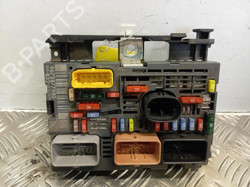 Used Fuse box Fuse box 34300204 34300204