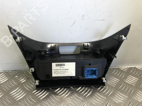 climate-control-peugeot-2008-i-cu_-2013-34300440 main image