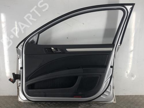 Used Right front door Right front door SKODA SUPERB II (3T4) 2.0 TDI (170 hp) 34301710 34301710