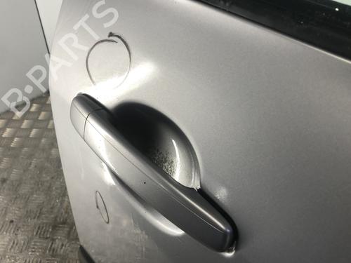 Used Right front door Right front door 34301057 34301057