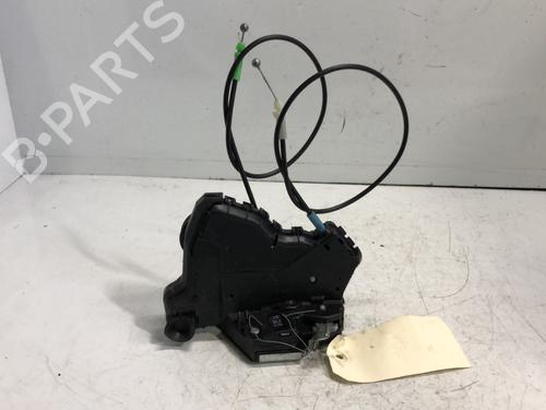front-right-lock-toyota-verso-_r2_-2009-2010-2011-2012-2013-2014-2015-2016-2017-2018-34300355 main image