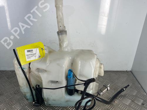 Used Windscreen washer tank Windscreen washer tank 39543224 39543224