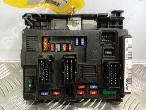 Used Fuse box Fuse box 34300292 34300292