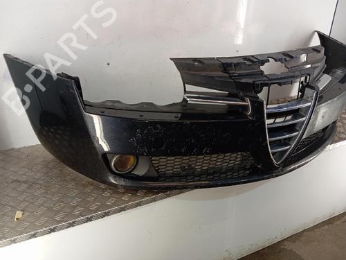 Used Front bumper Front bumper ALFA ROMEO 159 Sportwagon (939_) 1.9 JTDM 16V (939BXC1B, 939BXC12) (150 hp) 40177632 40177632
