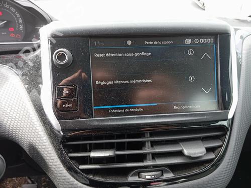 display-monitor-peugeot-2008-i-cu_-2013-34301066 main image