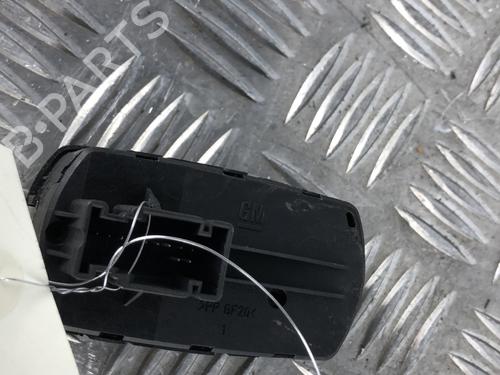 Used Left front window switch Left front window switch OPEL CORSA E (X15) 1.3 CDTI (08, 68) (95 hp) 34302952 34302952