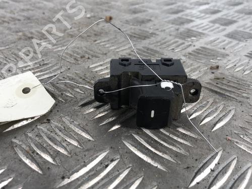 Used Left rear window switch Left rear window switch HYUNDAI i20 II (GB, IB) [2014-2021] 34303925 34303925