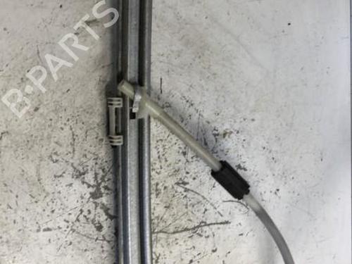 Elevador vidro trás esquerdo Elevador vidro trás esquerdo RENAULT LAGUNA II (BG0/1_) 1.6 16V (BG0A, BG0L) (107 hp) 34298627 34298627