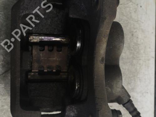 Used Right front brake caliper Right front brake caliper RENAULT MASTER II Platform/Chassis (ED/HD/UD) 2.5 dCi (ED01, ED0Y, ED41, ED4Y, ED81, ED8Y, ED91, ED9Y,... (146 hp) 34297613 34297613
