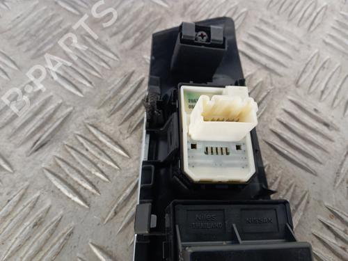 left-front-window-switch-renault-koleos-ii-hc_-2016-34302105 main image