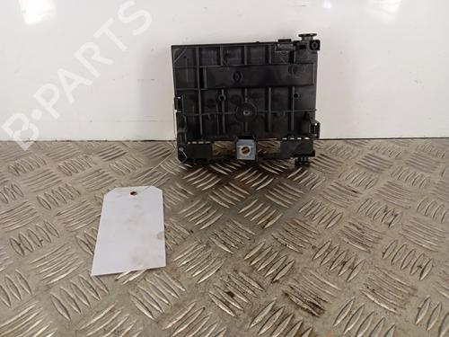 Used Fuse box Fuse box 34301570 34301570