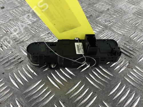 Used Left front window switch Left front window switch CITROËN JUMPY II (VF7) 1.6 HDi 90 16V (90 hp) 34303792 34303792